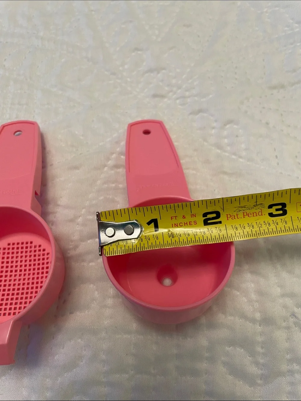 New Set of 2 Tupperware PINK Mini Tea Strainers & Funnel